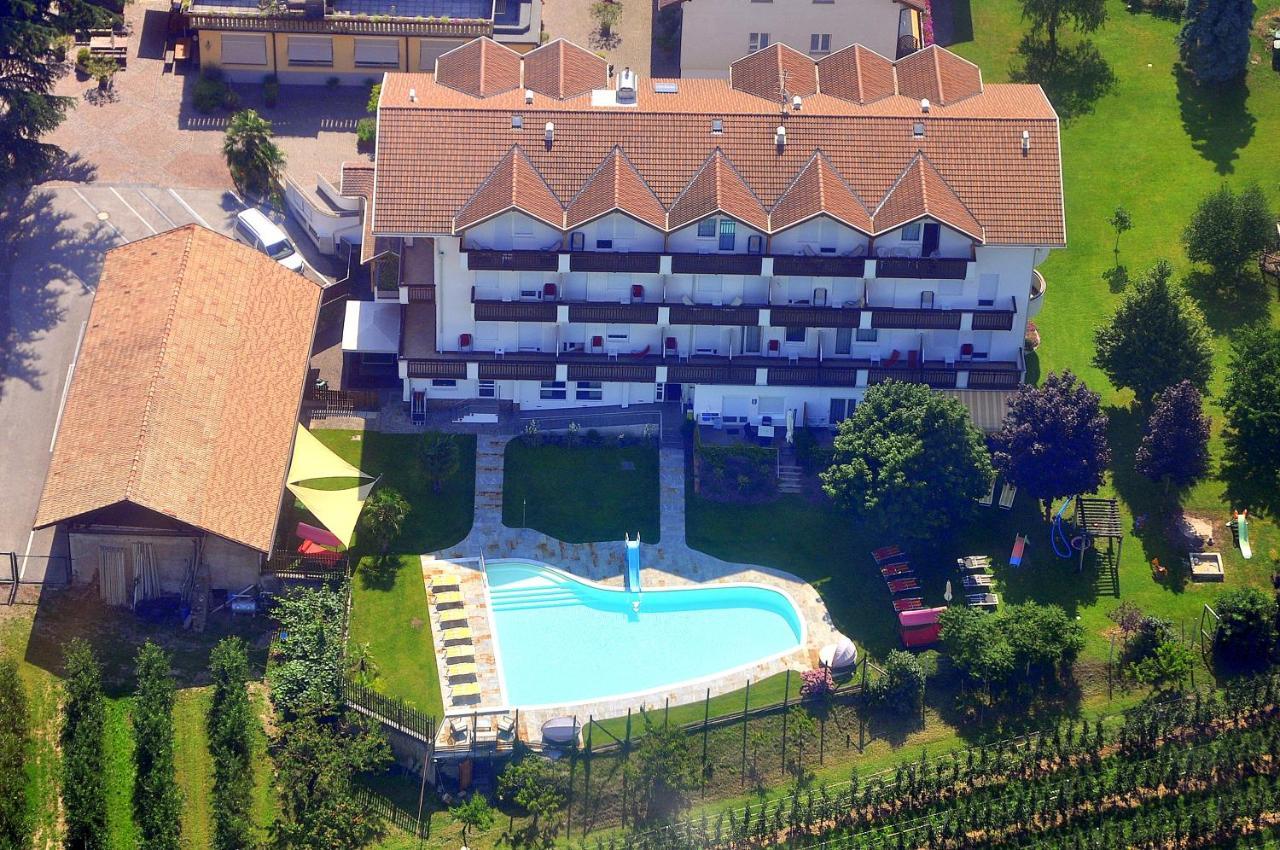 Hotel Garni Gruener Baum Laives Zewnętrze zdjęcie