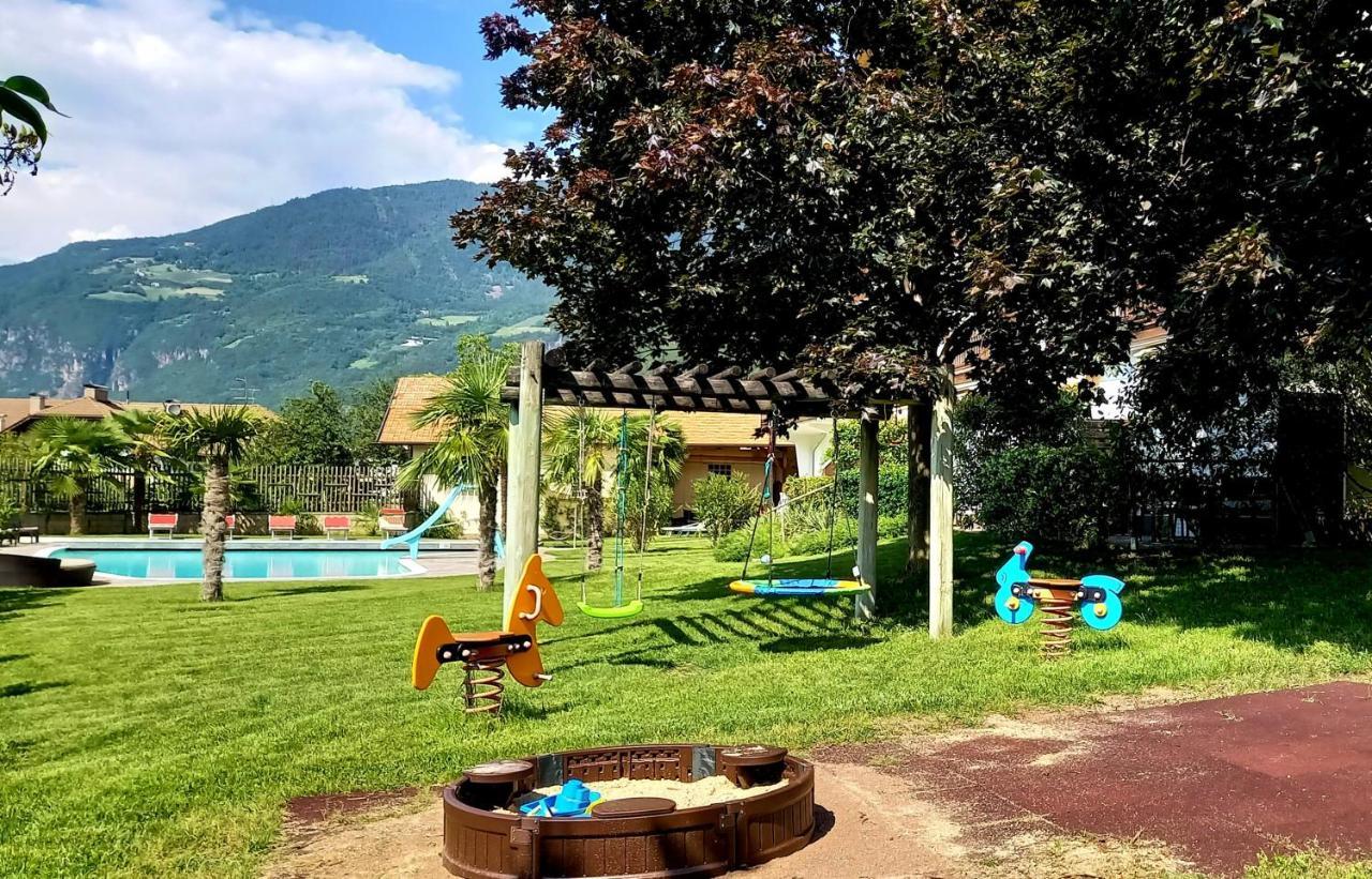 Hotel Garni Gruener Baum Laives Zewnętrze zdjęcie
