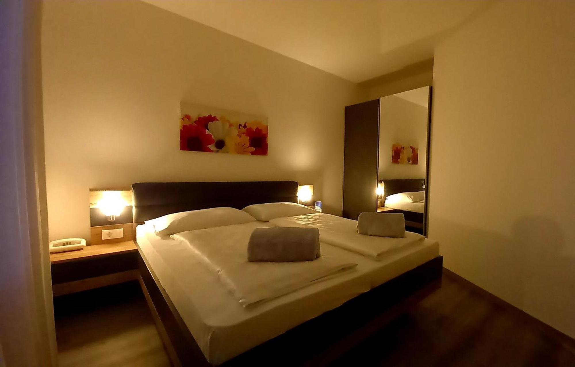 Hotel Garni Gruener Baum Laives Zewnętrze zdjęcie