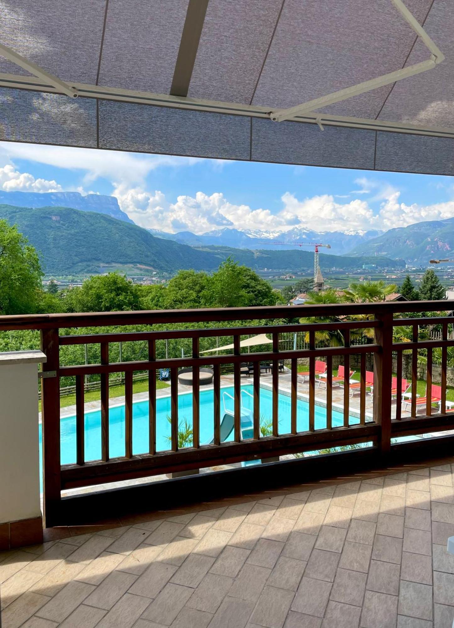 Hotel Garni Gruener Baum Laives Zewnętrze zdjęcie